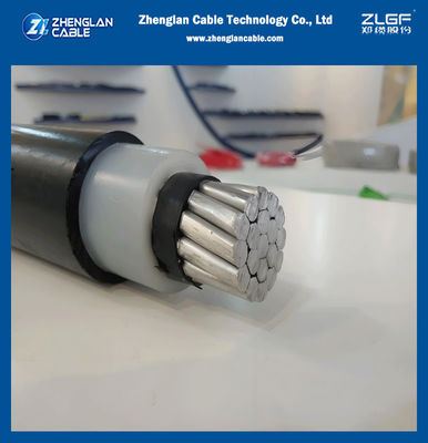 สายไฟฟ้าหุ้มฉนวนเหนือศีรษะ 15kV 25KV 35KV 3ชั้น ตัวนำ AAC ฉนวน XLPE เปลือกนอก HDPE สายไฟสำหรับต้นไม้